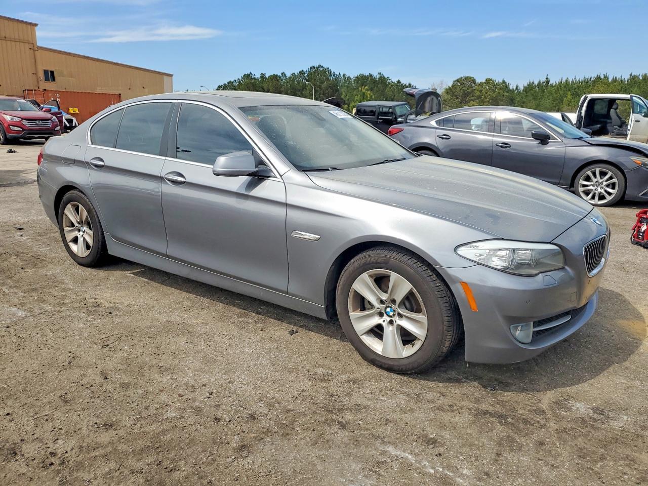 2013 BMW 528 i
