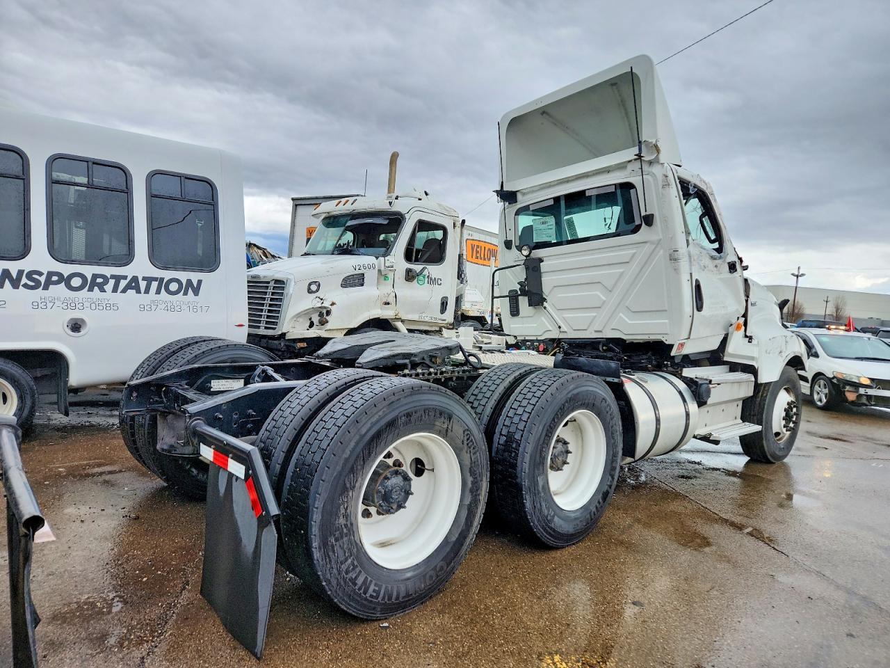 2025 International LT62F Semi Truck