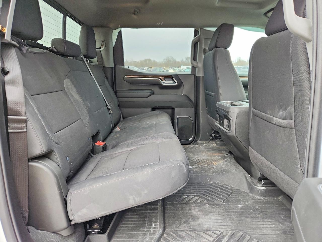 2025 Chevrolet Silverado K1500 LT