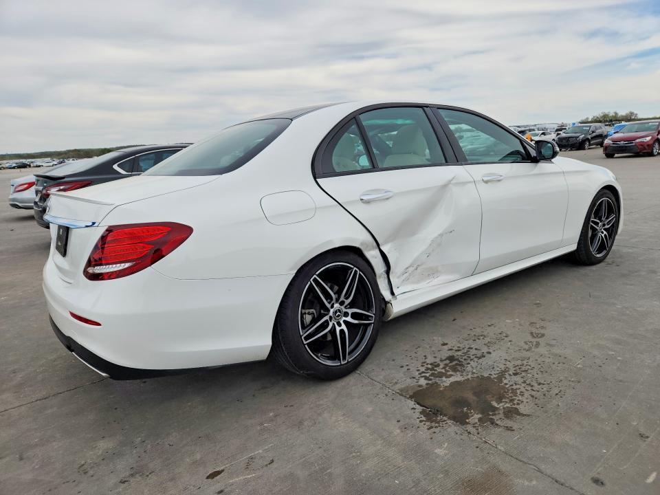 2019 Mercedes-Benz E 300