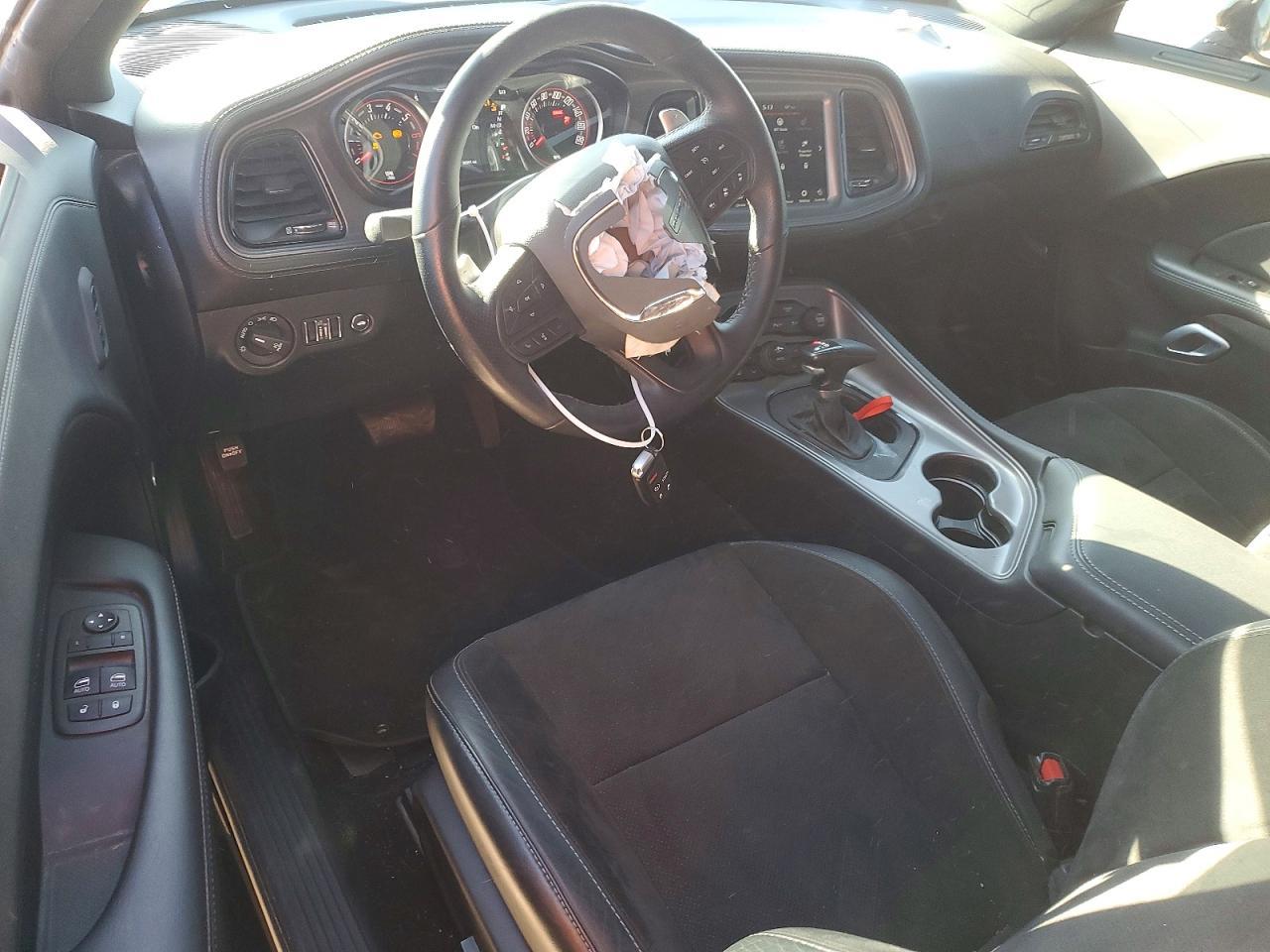 2023 Dodge Challenger r