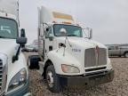 2014 Kenworth T440 Semi Truck