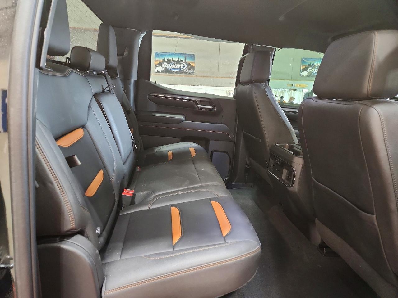 2022 GMC Sierra K1500 AT4