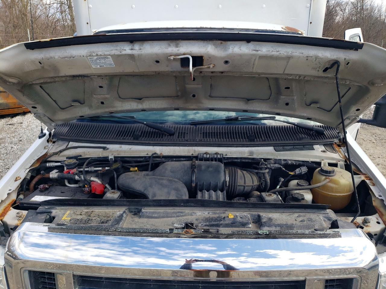 2014 Ford E350 BOX Truck