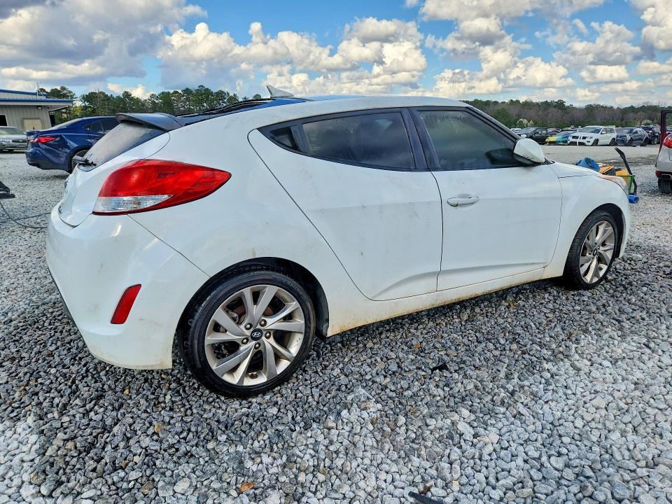 2016 Hyundai Veloster Base
