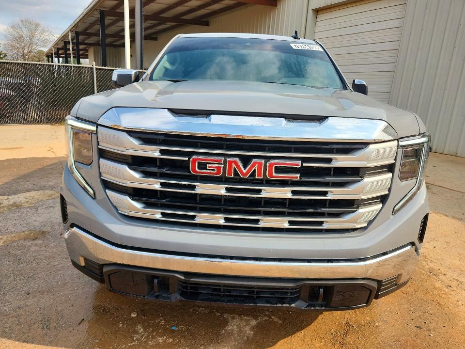 2025 GMC Sierra K1500 SLE