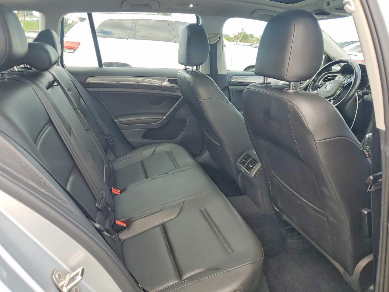 2017 Volkswagen Golf Alltrack s