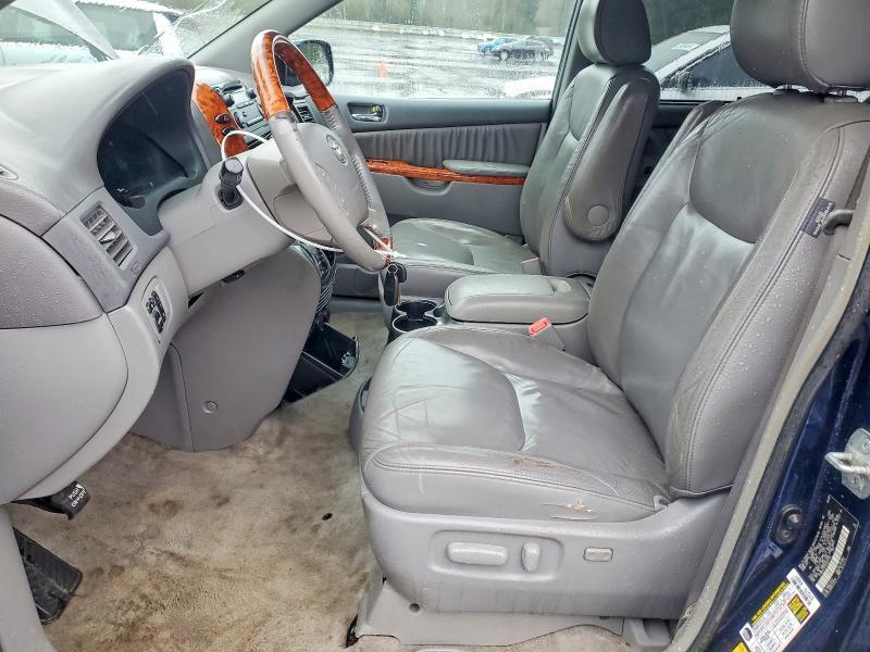 2007 Toyota Sienna xle Limited 7-passenger