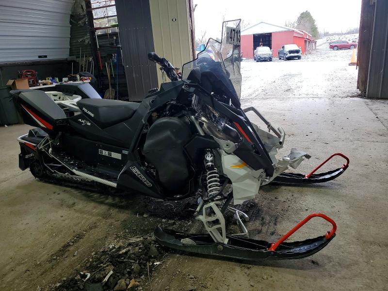 2016 Polaris Switchback Adventure