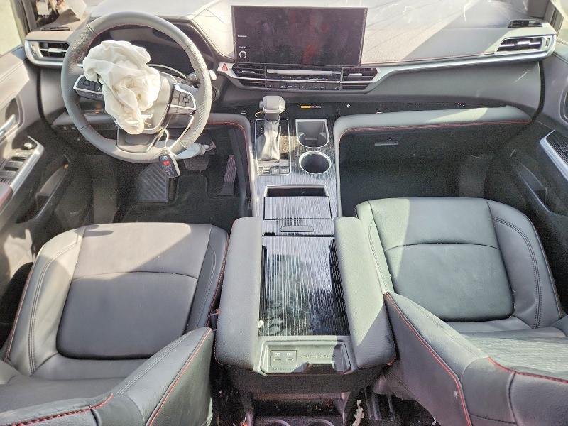 2025 Toyota Sienna xse 7-passenger