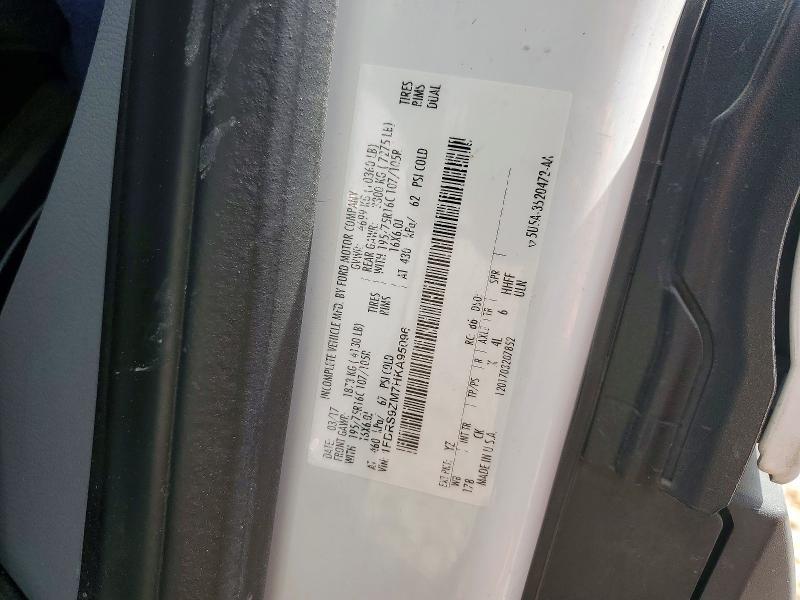 2017 Ford Transit BOX Truck