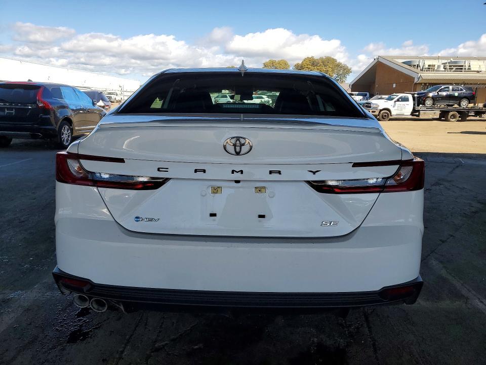 2025 Toyota Camry se