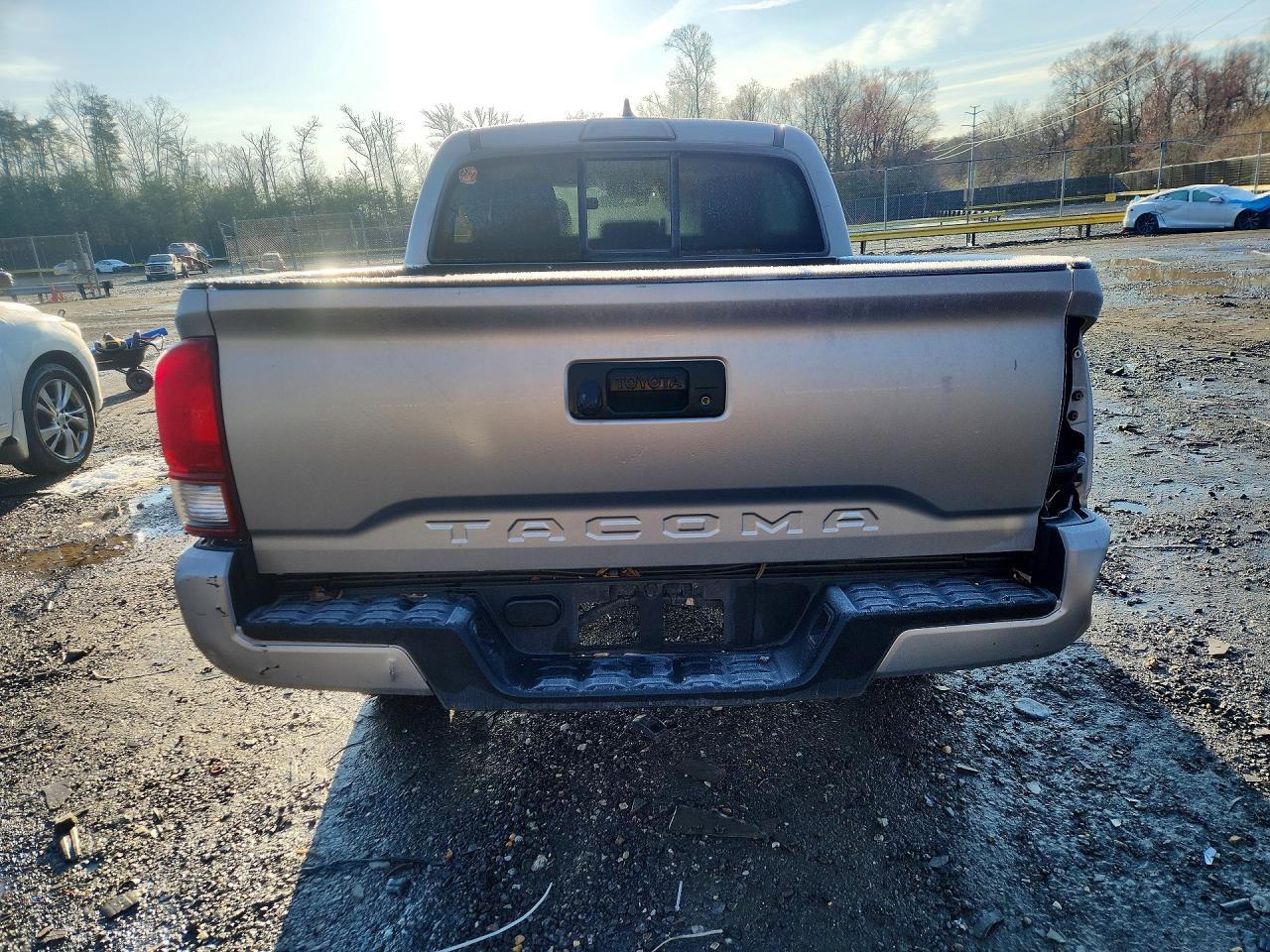 2019 Toyota Tacoma SR