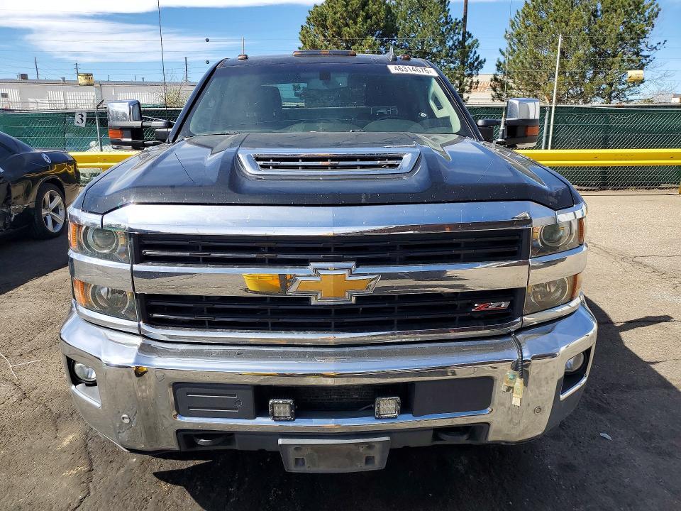 2017 Chevrolet Silverado K3500 ltz