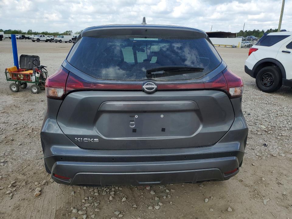 2024 Nissan Kicks s