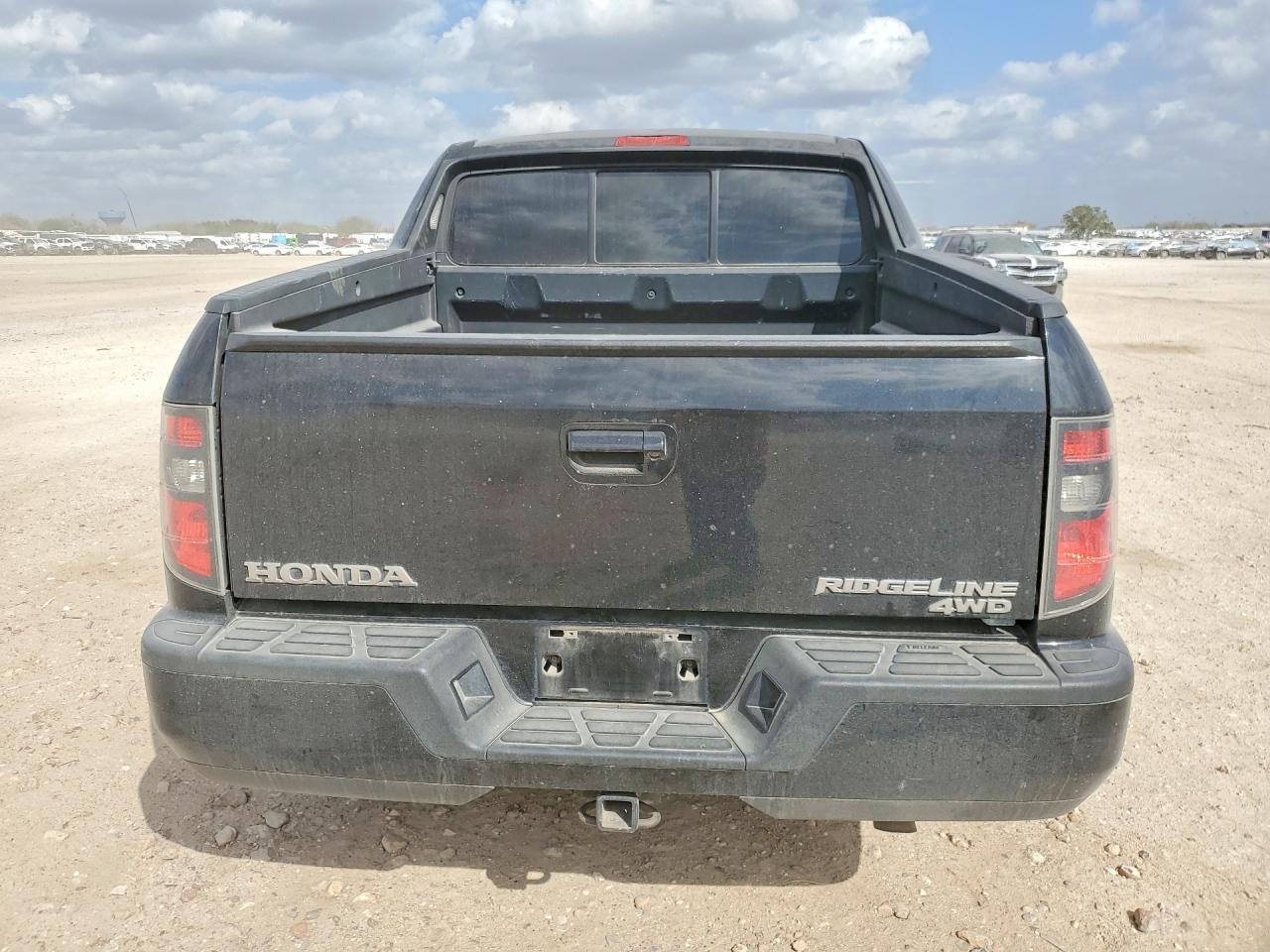 2014 Honda Ridgeline Sport