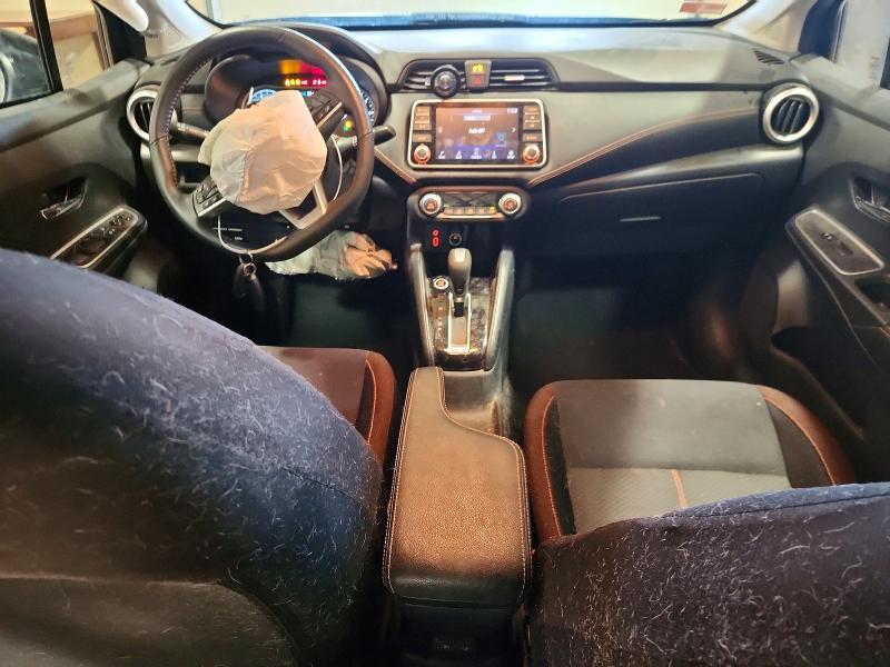 2022 Nissan Versa sr