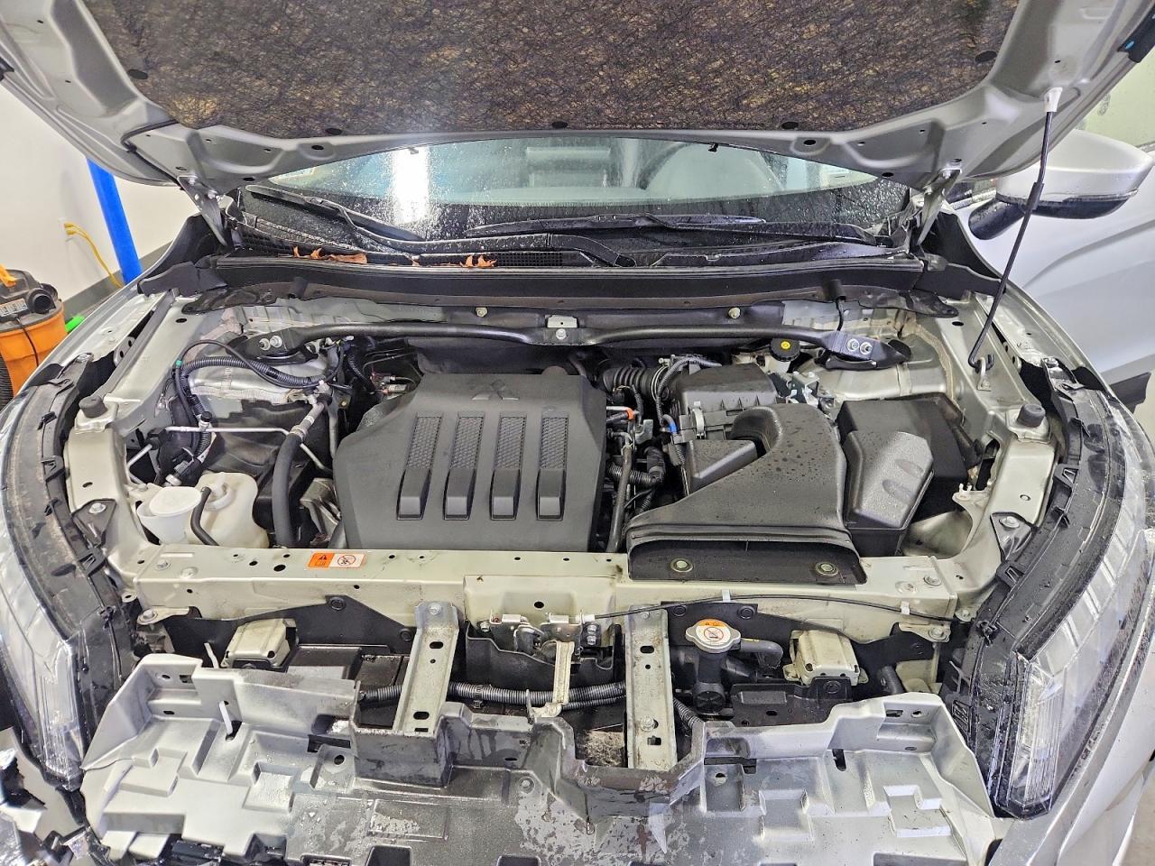 2024 Mitsubishi Eclipse Cross se