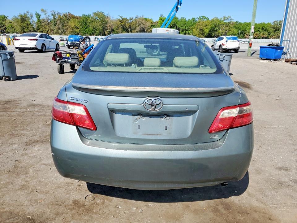 2007 Toyota Camry le