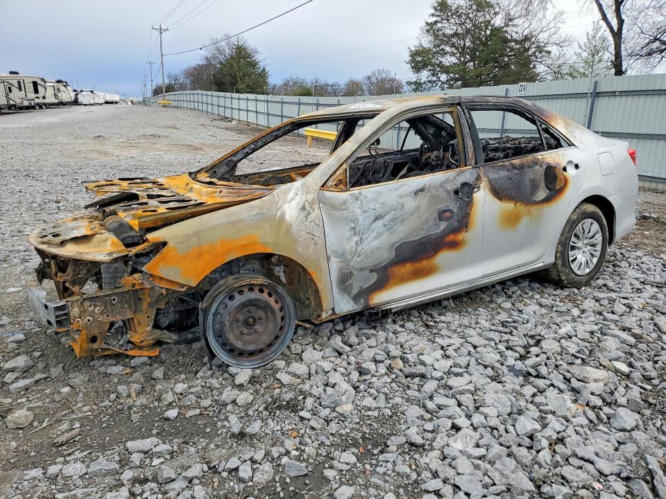 2012 Toyota Camry le