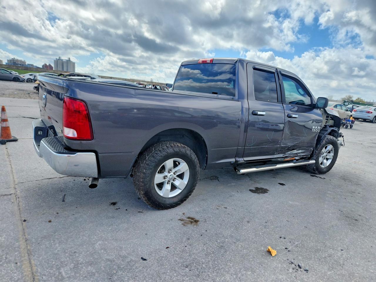 2015 Dodge RAM 1500 SLT