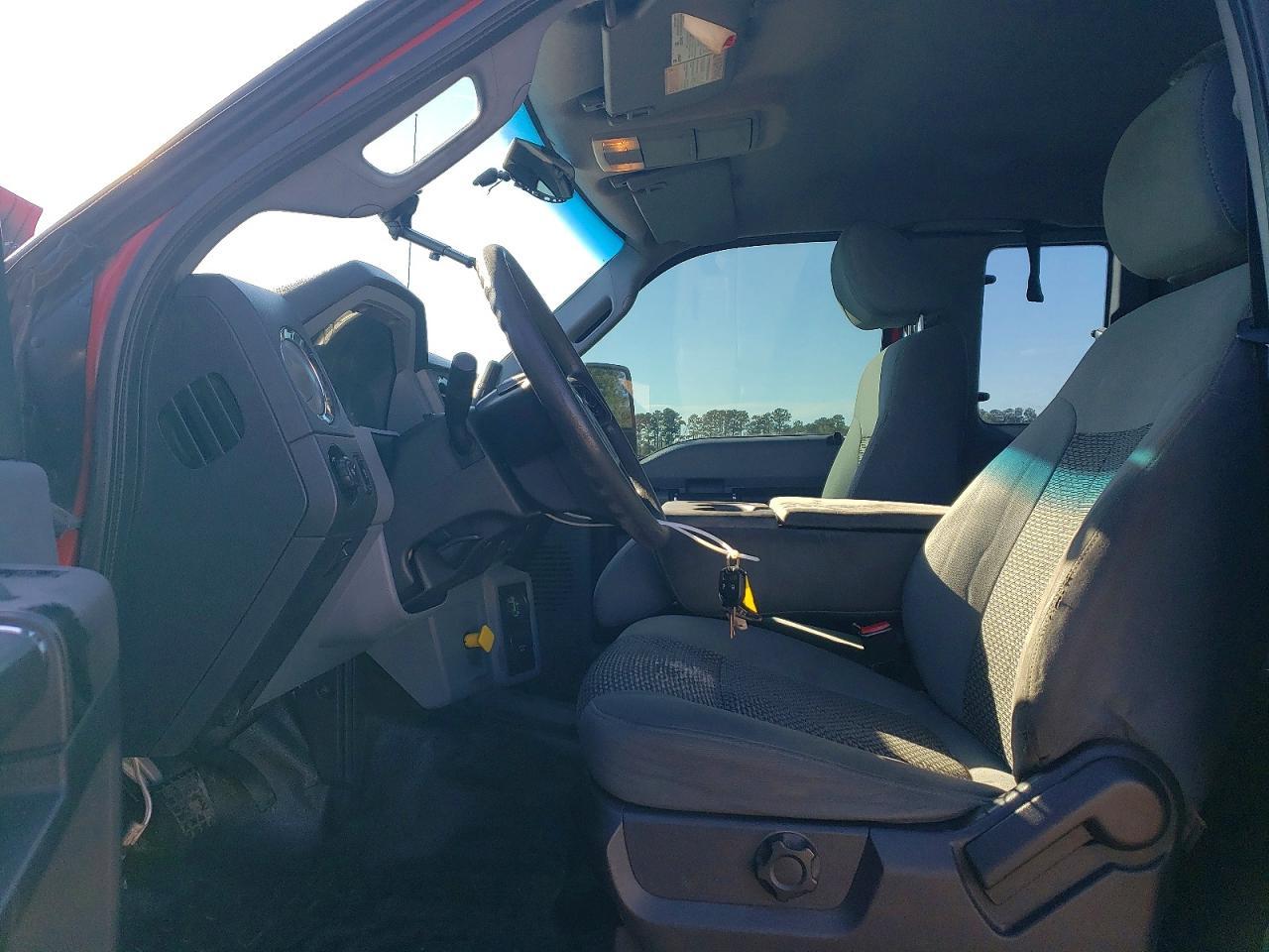 2017 Ford F650 Super