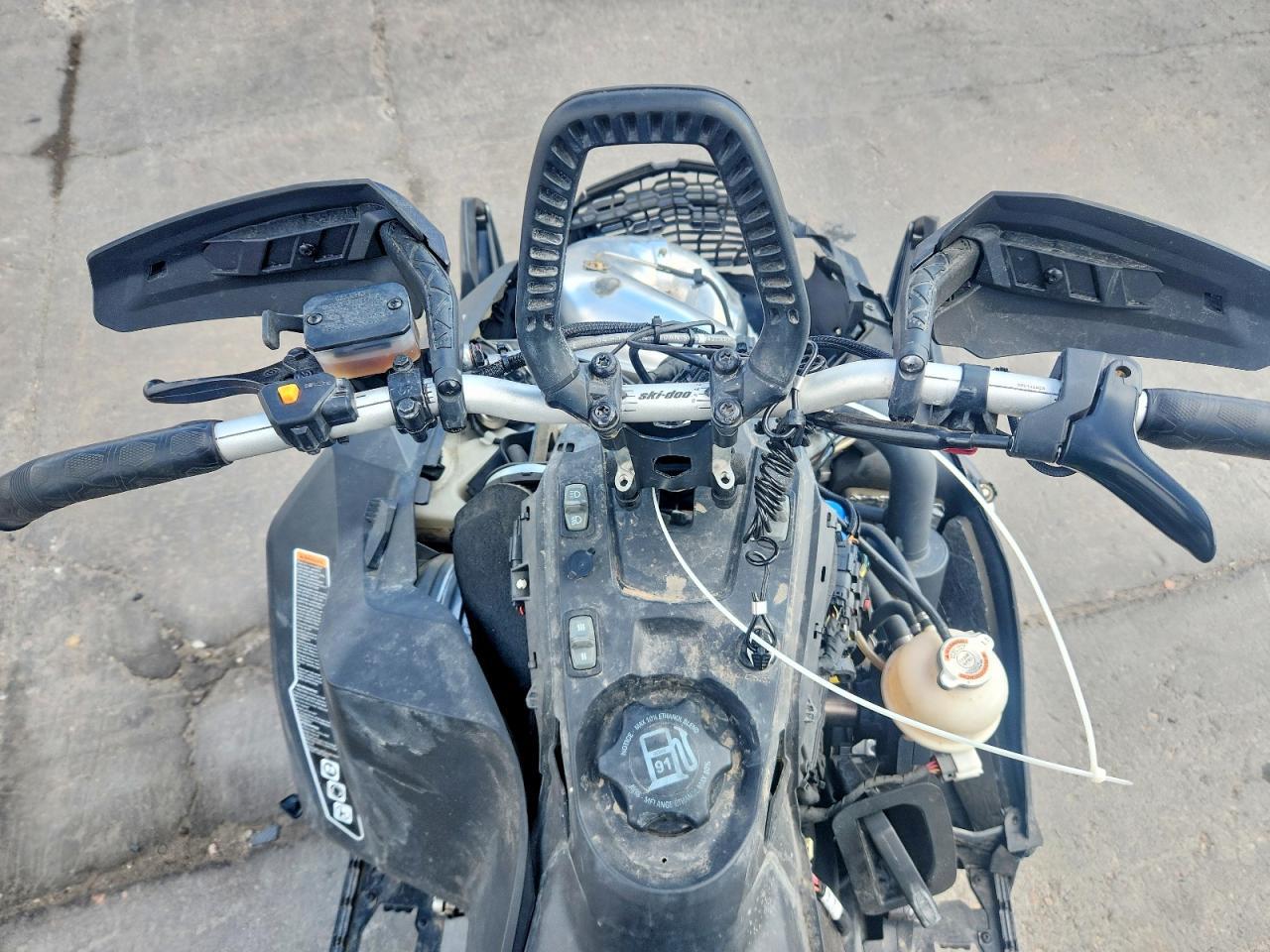 2017 Skidoo Summit SP Etech 850