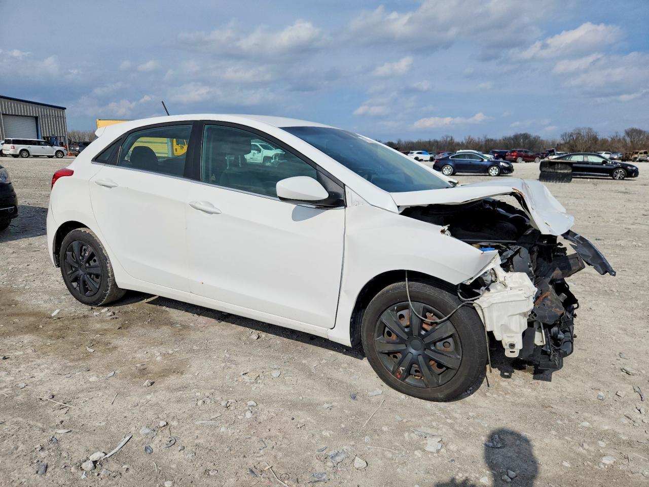 2017 Hyundai Elantra gt Base
