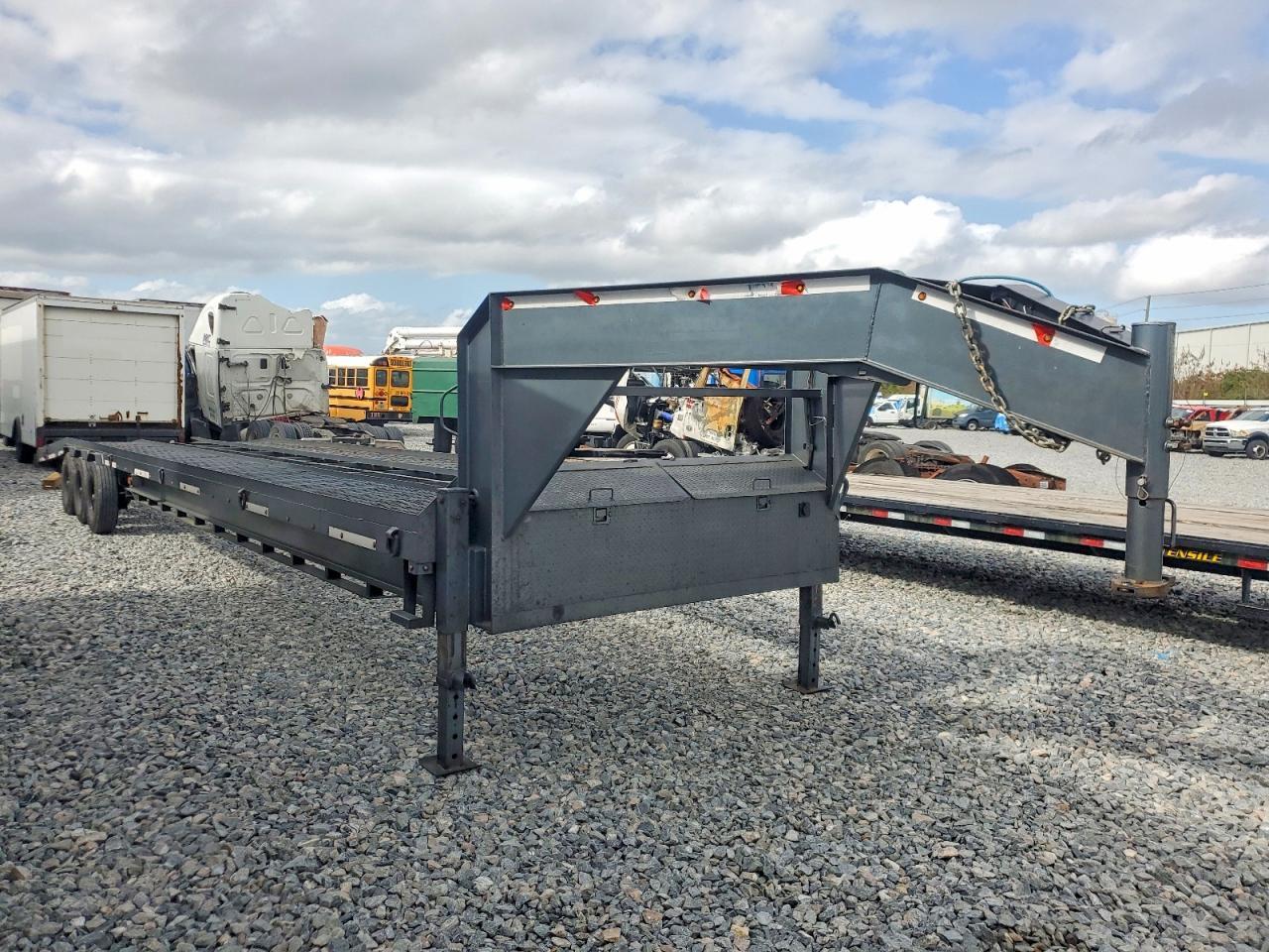 2025 MP Car Carrier