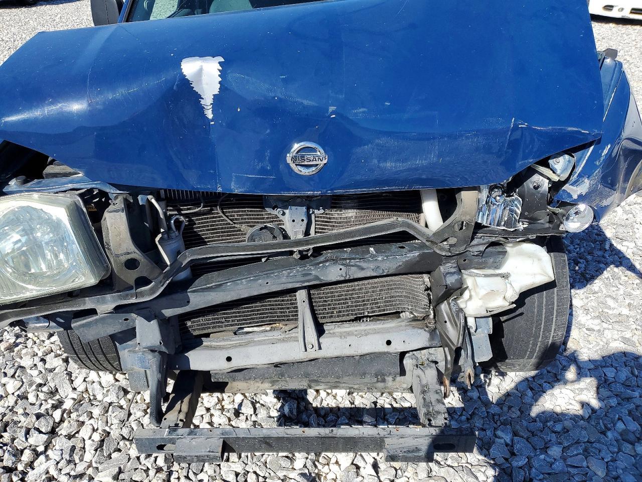 2002 Nissan Frontier Standard