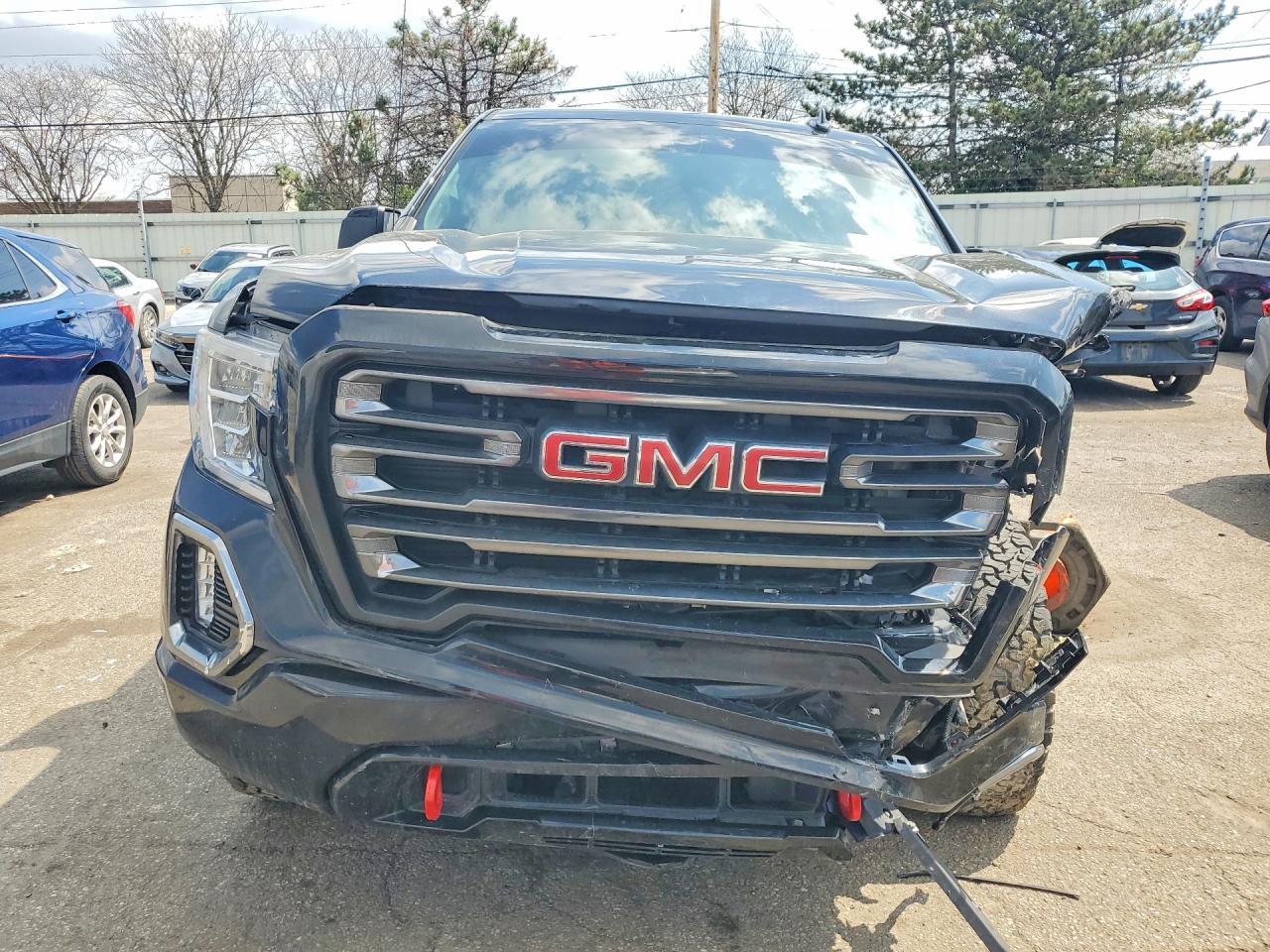 2021 GMC Sierra K1500 AT4
