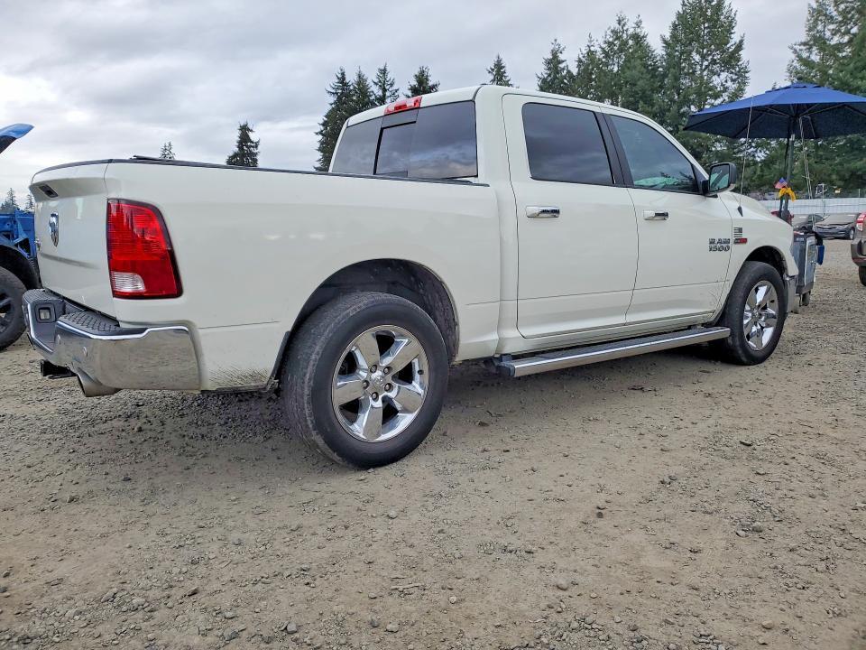 2016 Dodge Ram 1500 slt