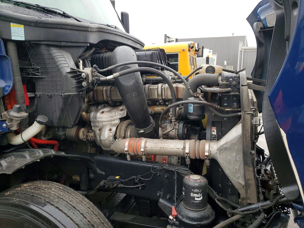 2021 Freigliner 2021 Freightliner Cascadia 126 Semi Truck
