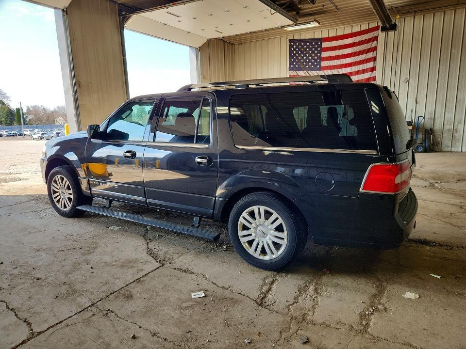 2013 Lincoln Navigator l