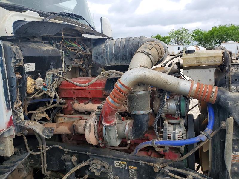 2010 Kenworth T660 Semi Truck