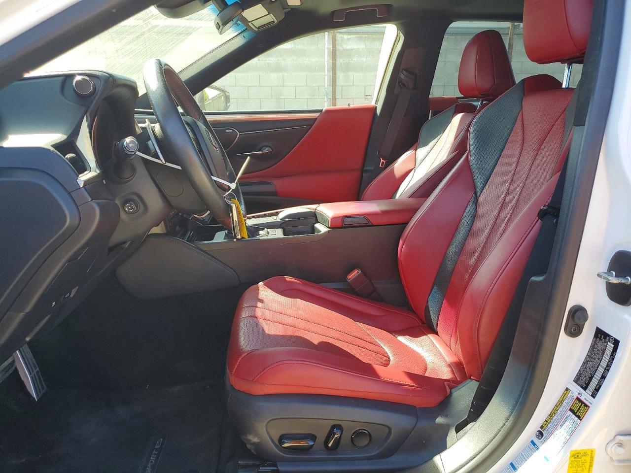 2021 Lexus ES