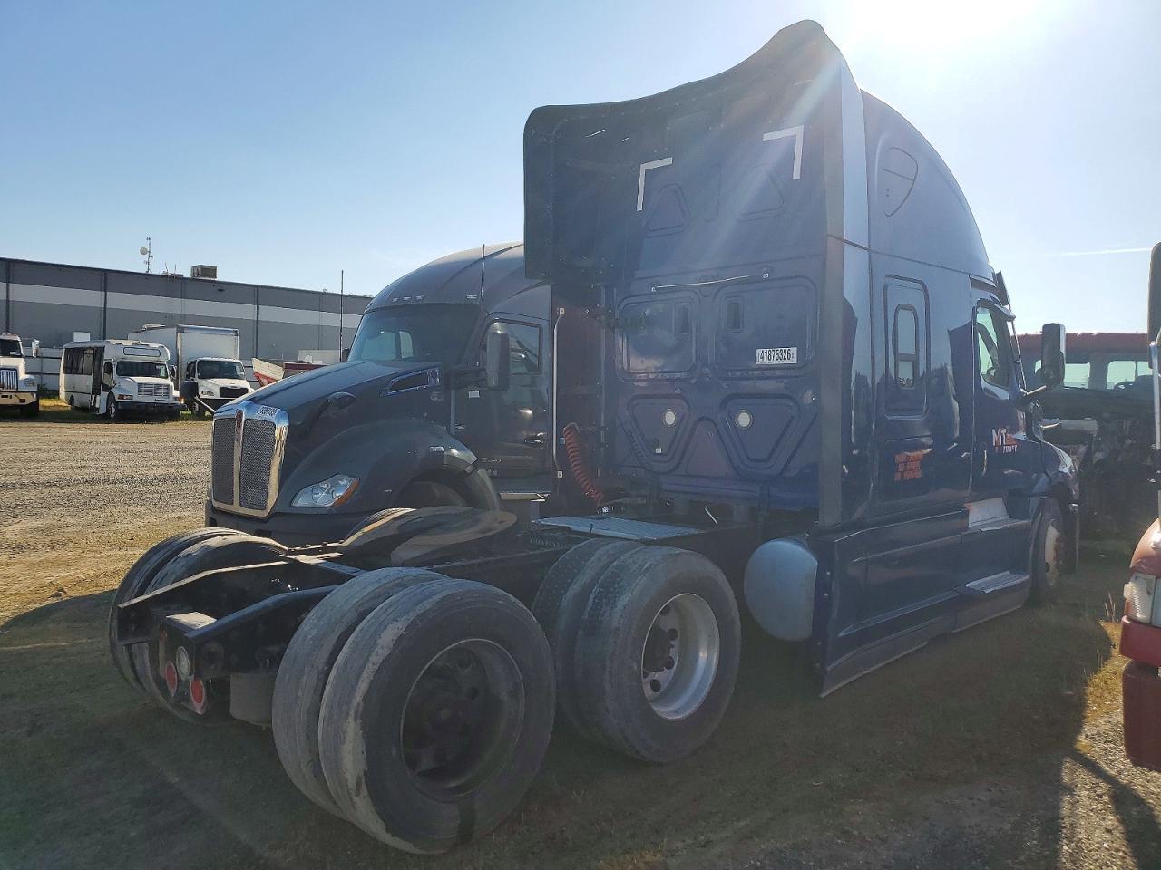 2022 Freightliner Cascadia 126 Semi Truck