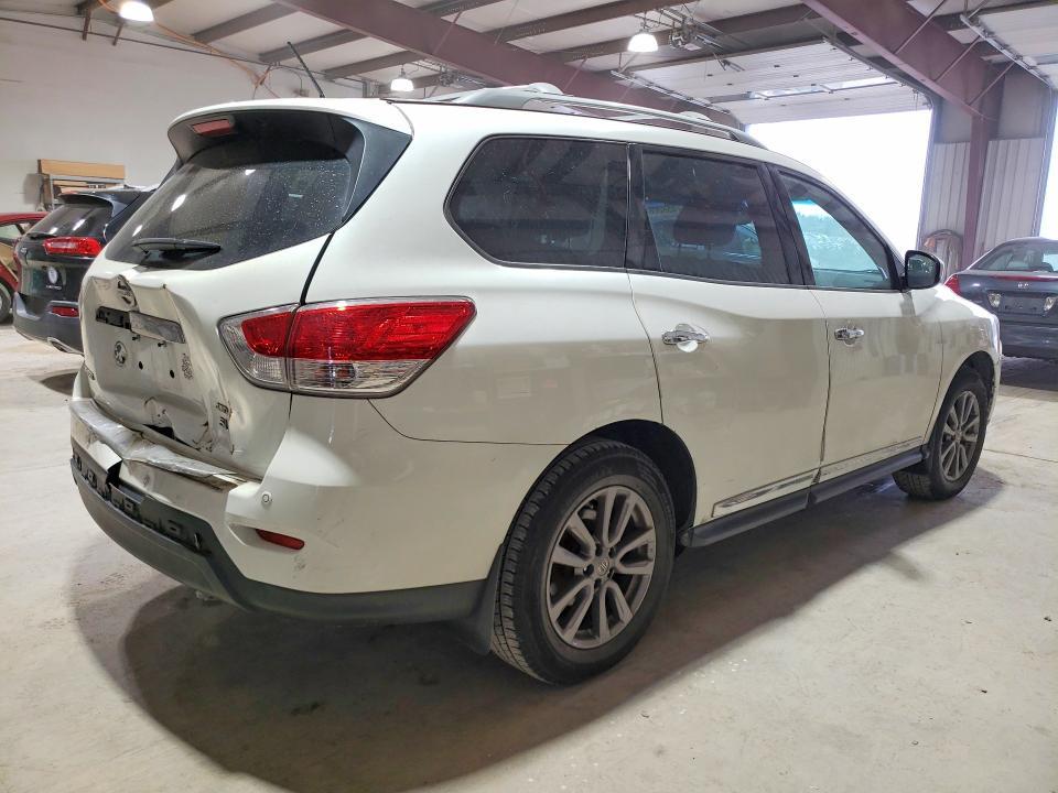 2015 Nissan Pathfinder s
