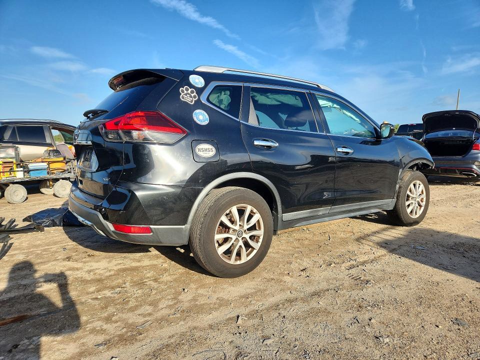 2018 Nissan Rogue sv
