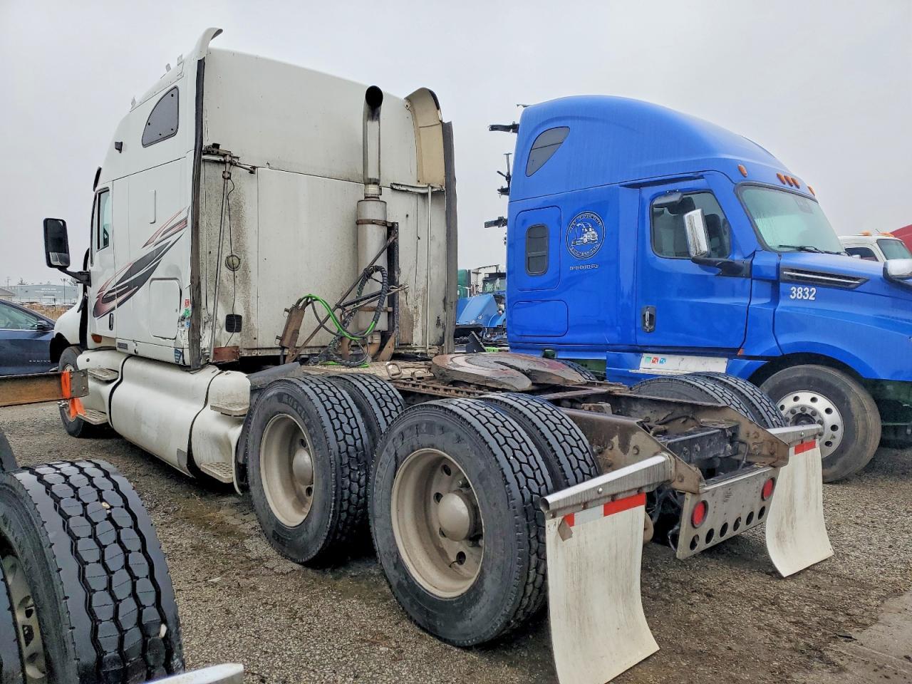 2005 Kenworth Construction T2000