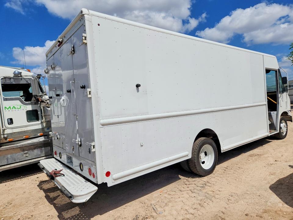2013 Ford F59 Delivery Truck