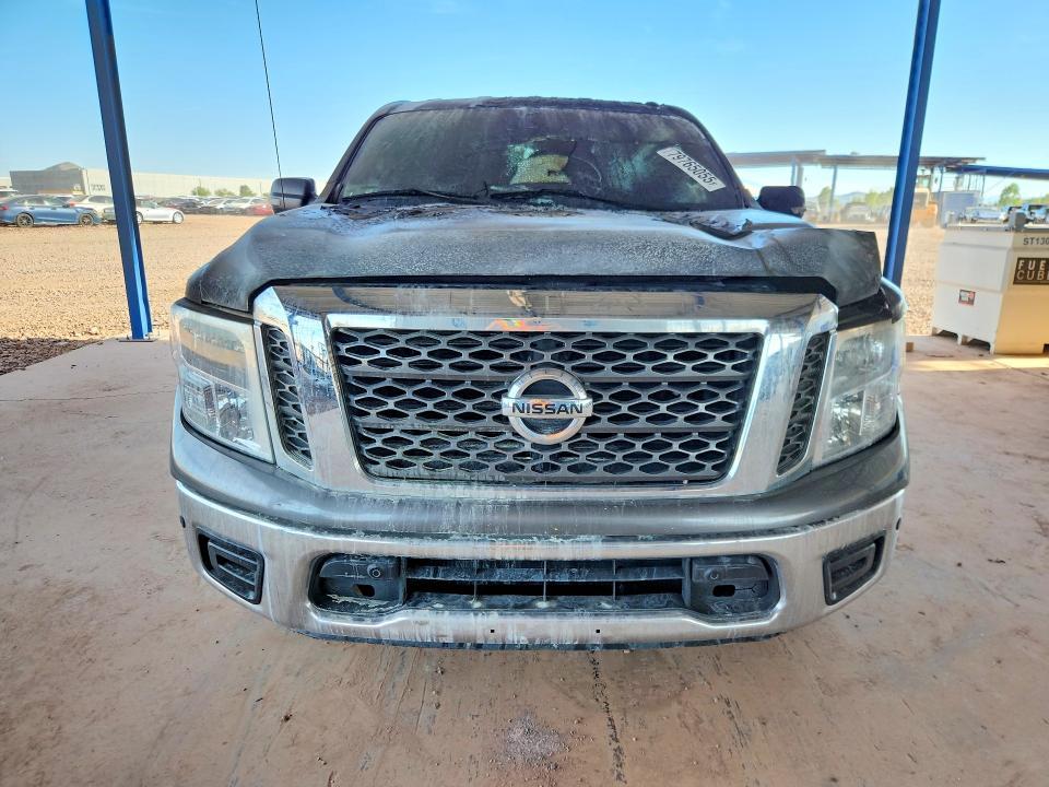 2018 Nissan Titan SV