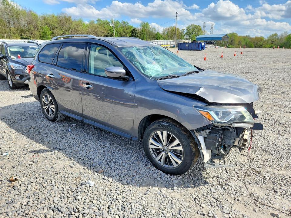 2019 Nissan Pathfinder sl
