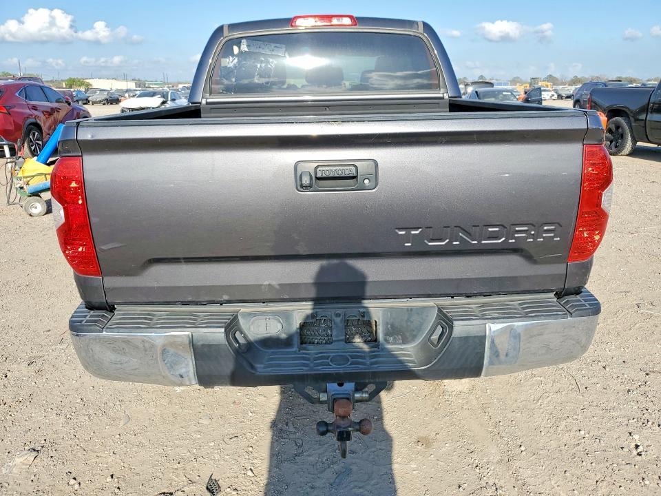 2017 Toyota Tundra SR5