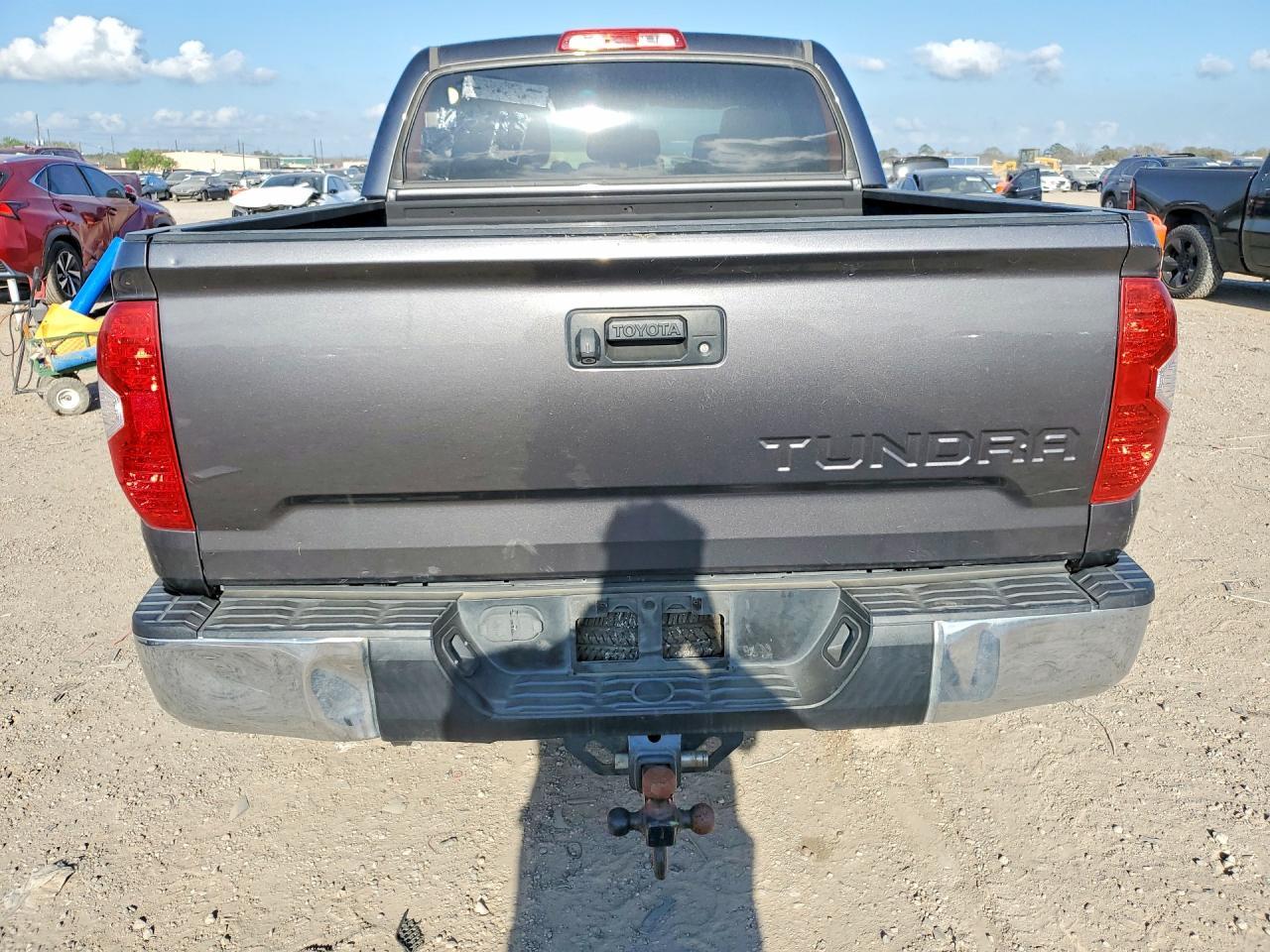 2017 Toyota Tundra SR5
