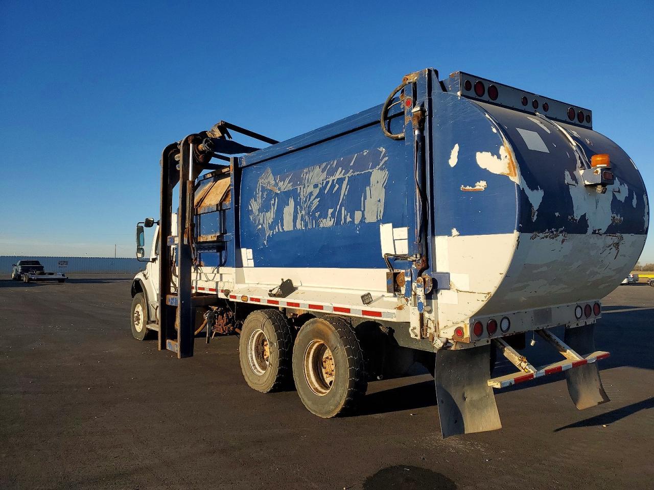 2016 Freightliner Business Class M2 Refuse Truck