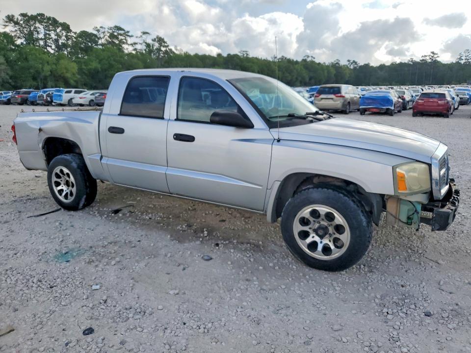 2006 Dodge Dakota Quattro