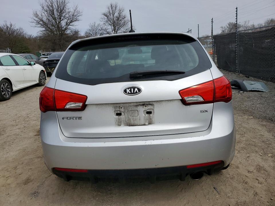 2011 KIA Forte5 sx