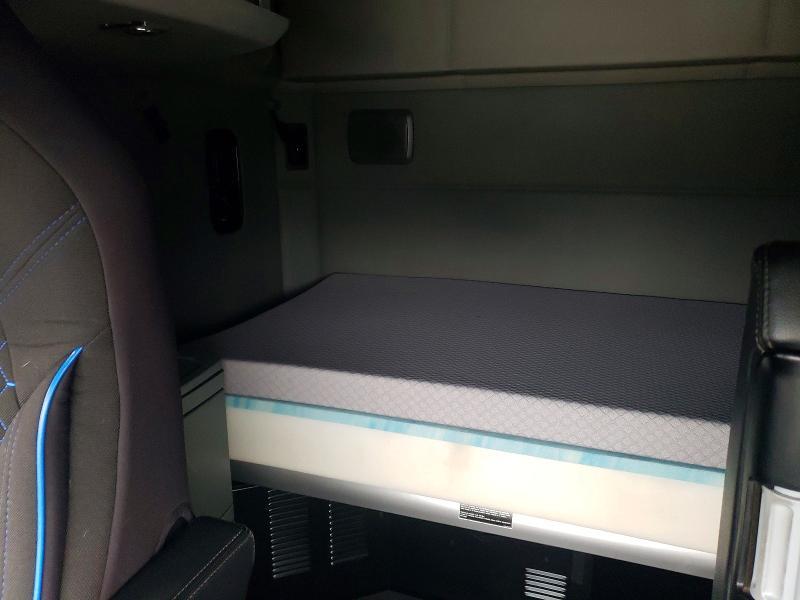 2020 Kenworth Construction T680