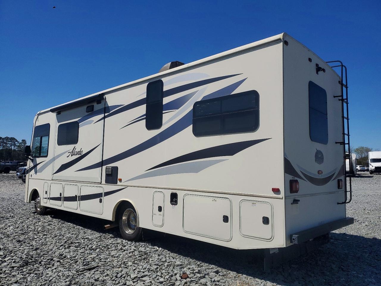 2015 Jayco Recreational Vehicle (RV)
